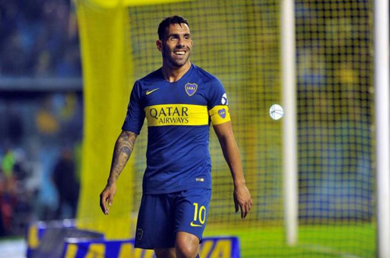 “Voy a seguir en Boca hasta diciembre y voy a donar todo mi contrato”, avisó Tevez
