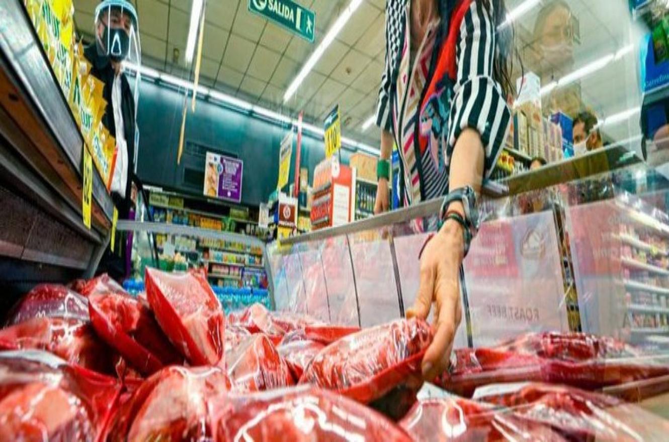Congelarán los precios de la carne en supermercados sólo por el fin de semana