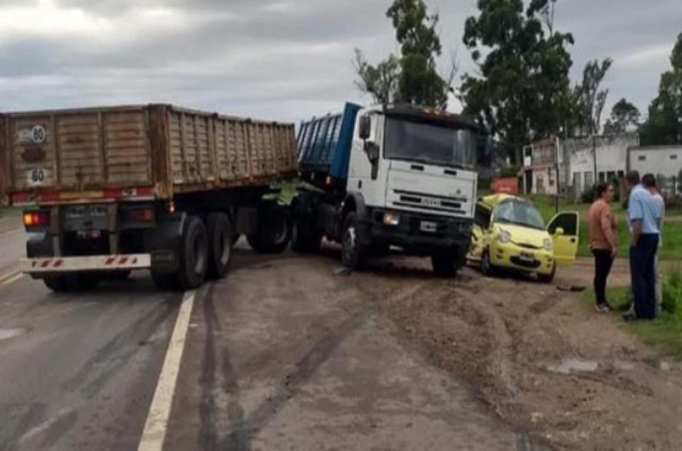 Fuerte choque en el cruce de la ruta 18 y el acceso a San Benito