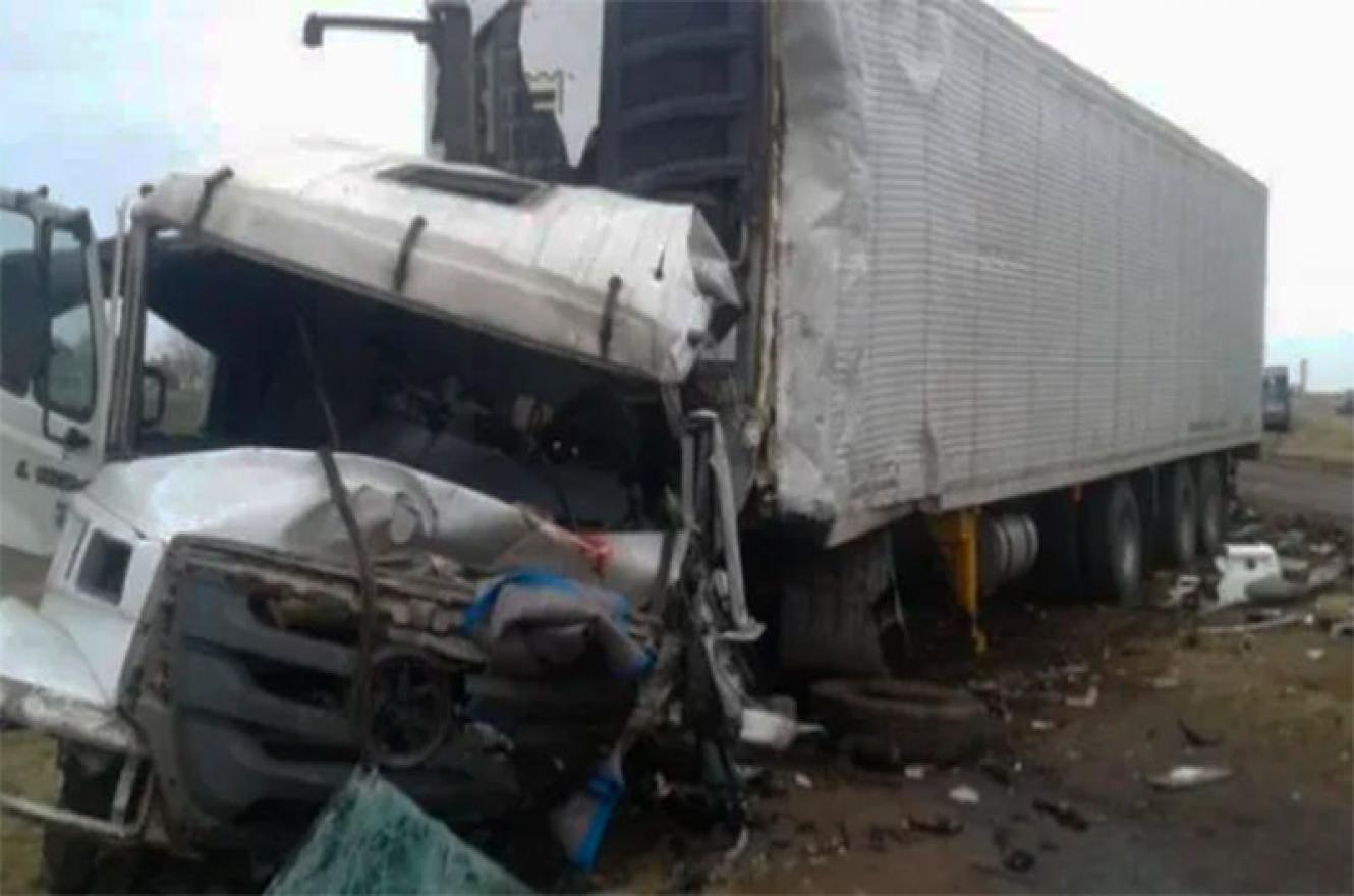 choque de camiones ruta 9 