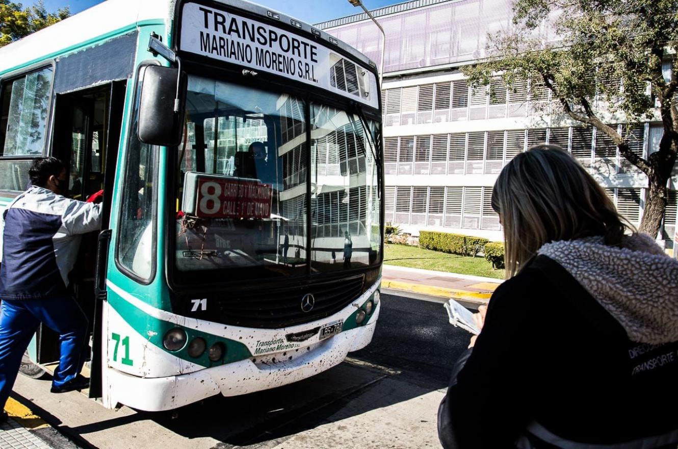 Realizan controles en el transporte público en Paraná