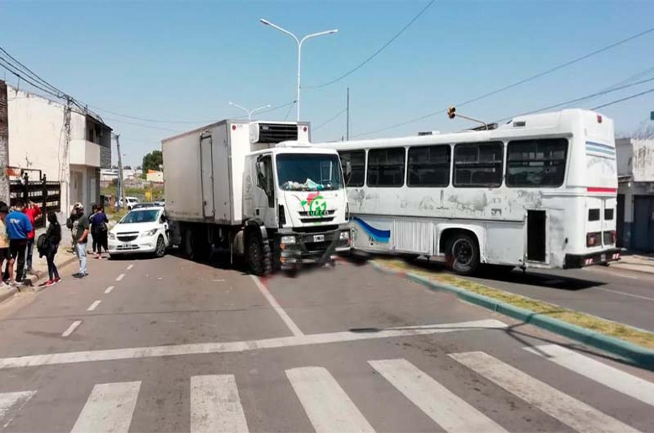 colectivo sin frenos accidente Paraná