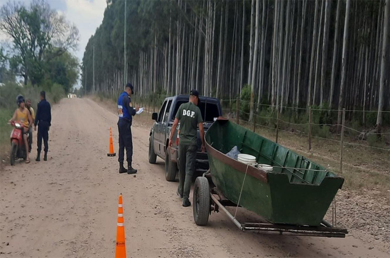 Los controles se realizan en zona próxima a la Represa Salto Grande, al camping La Tortuga Alegre en Concordia, con el fin de preservar el recurso ictícola y combatir la pesca furtiva.