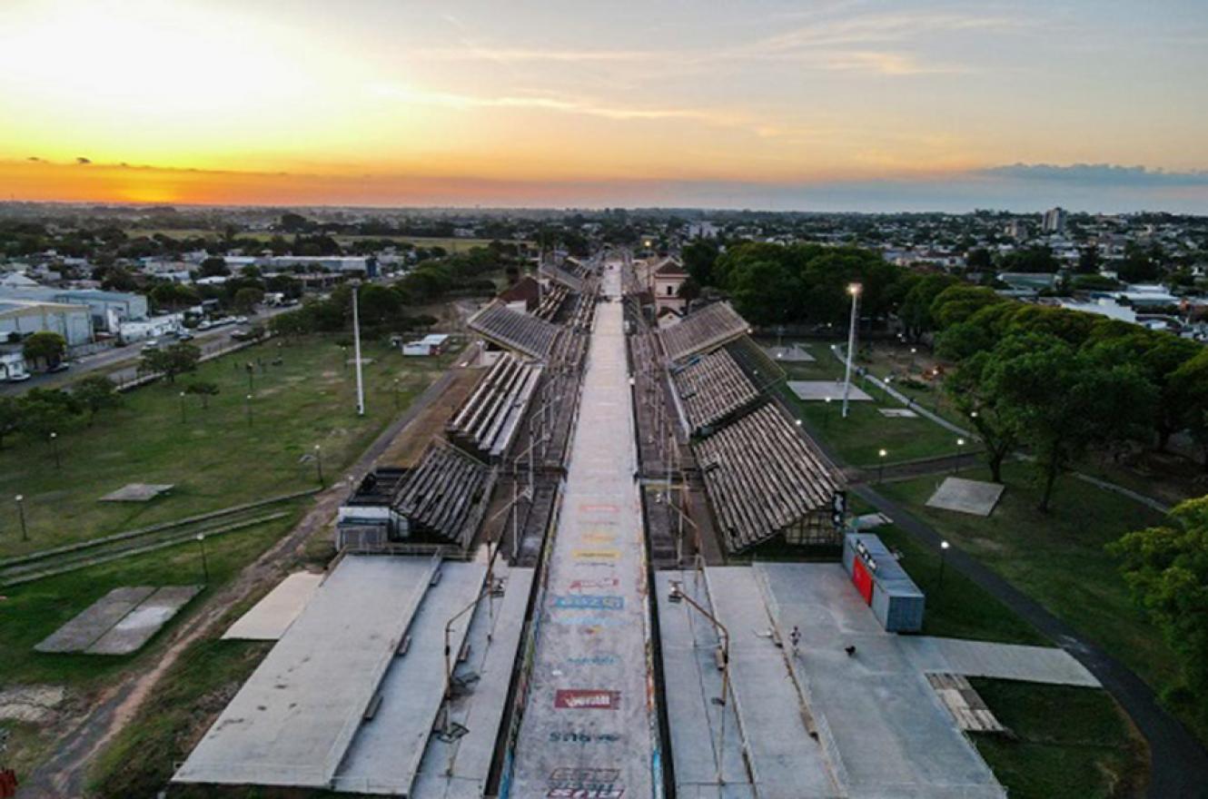 El Corsódromo de Gualeguaychú vibrará durante diez noches de verano porque allí se presenta el mejor Carnaval del País.