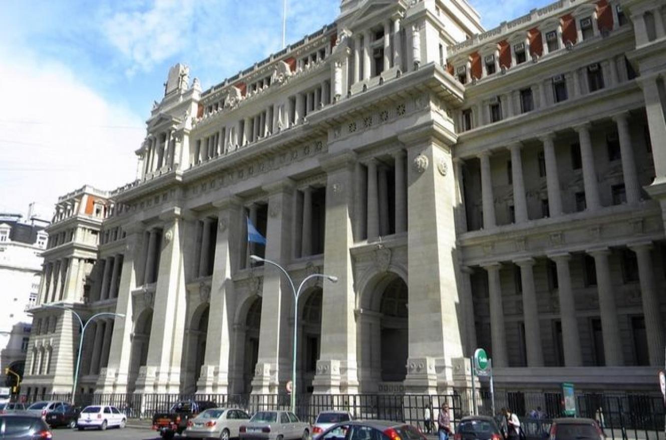 La Corte Suprema dispuso abonar el aguinaldo en cuotas
