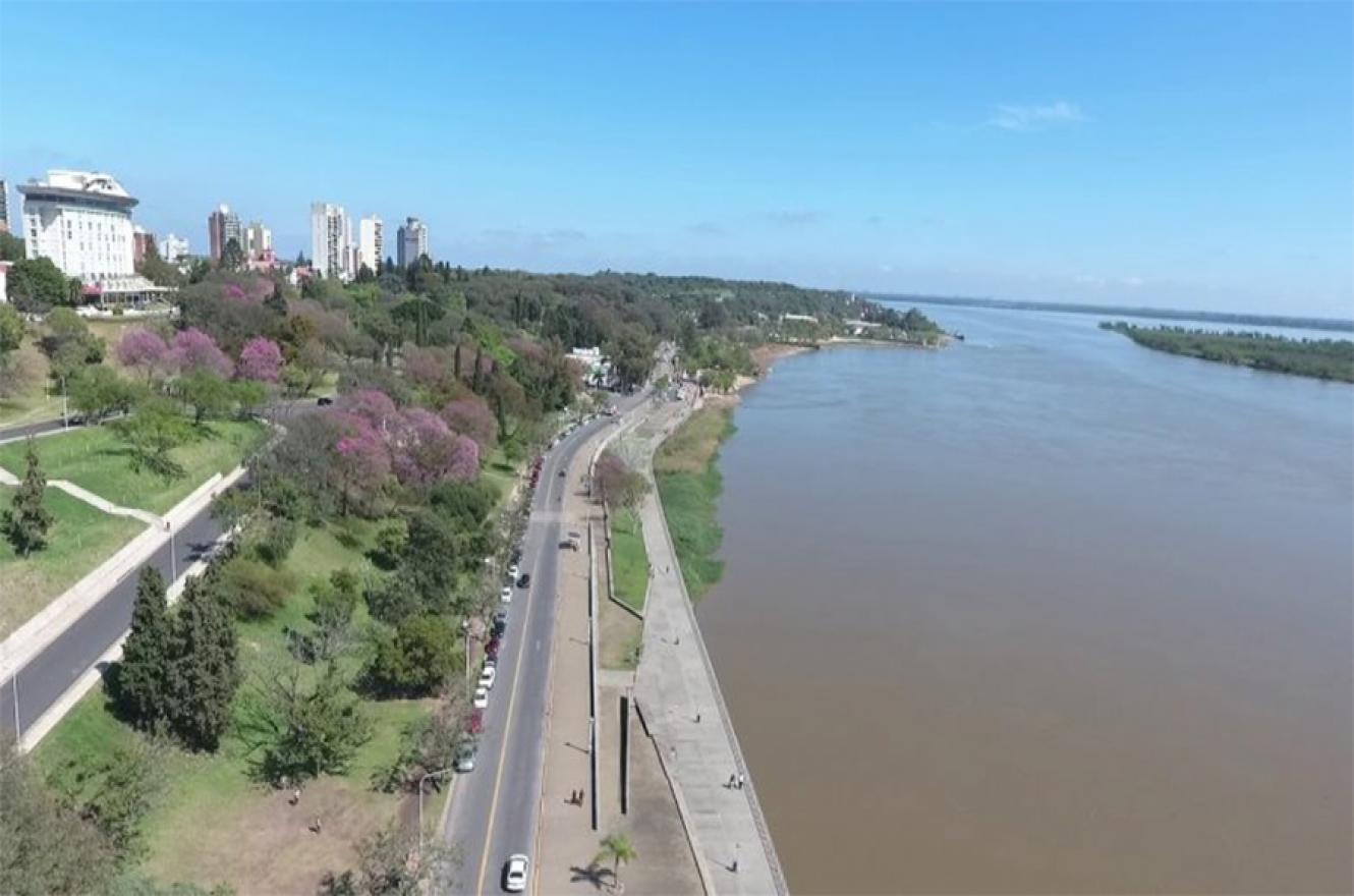 La Costanera Baja de Paraná será peatonal de lunes a viernes entre las 18 y las 21, con el objetivo de favorecer la recreación, el esparcimiento y la actividad deportiva.