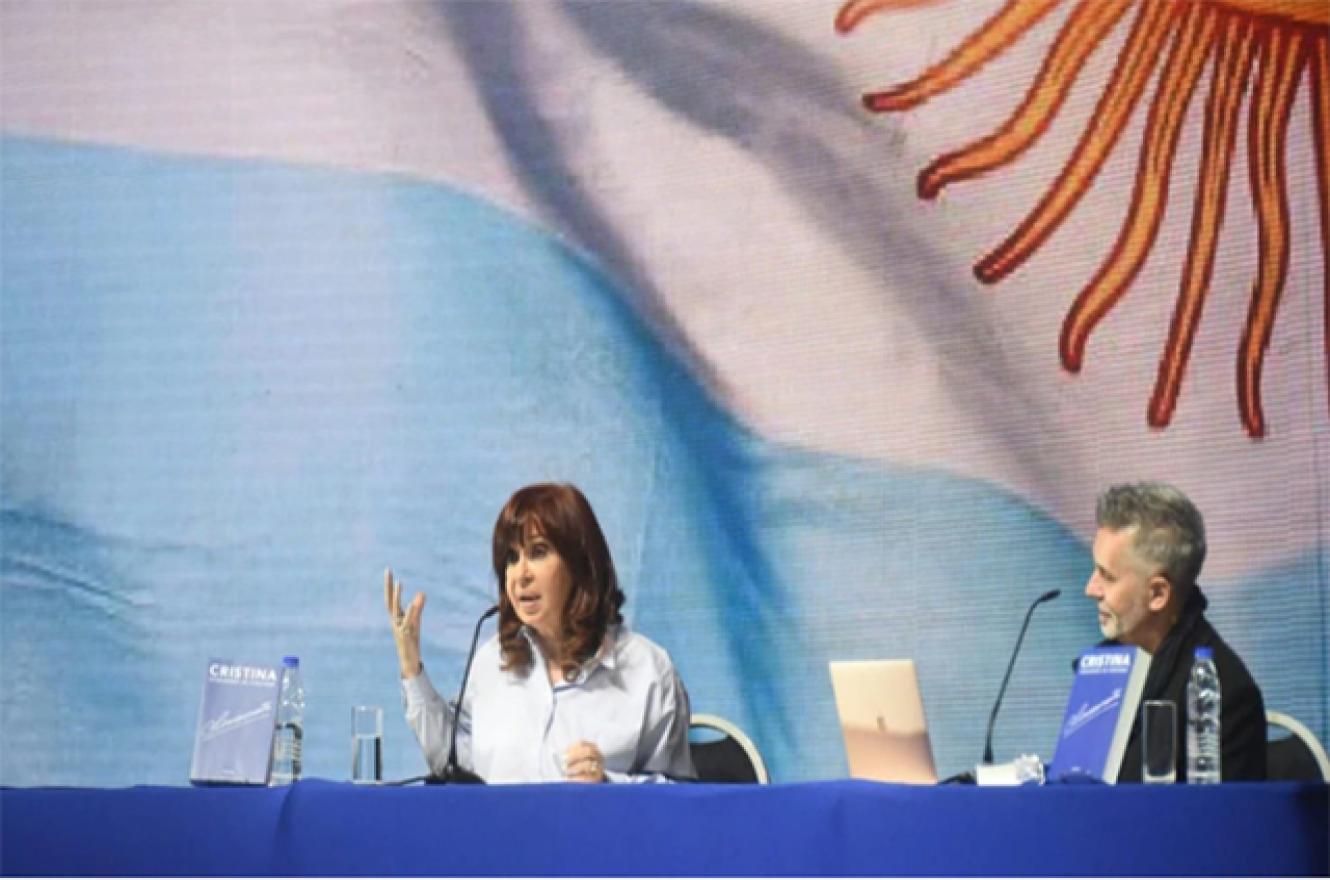 Cristina Kirchner presenta su libro en Tortuguitas