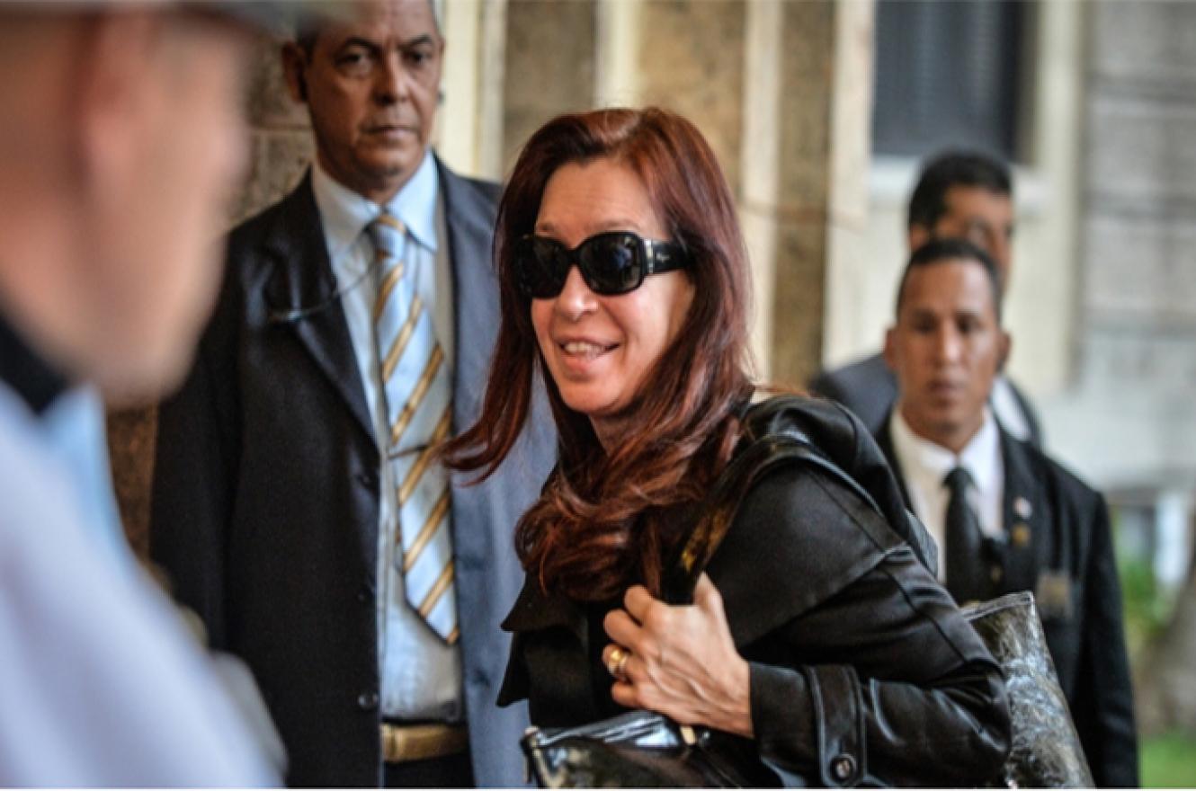 Cristina Kirchner regresa de Cuba