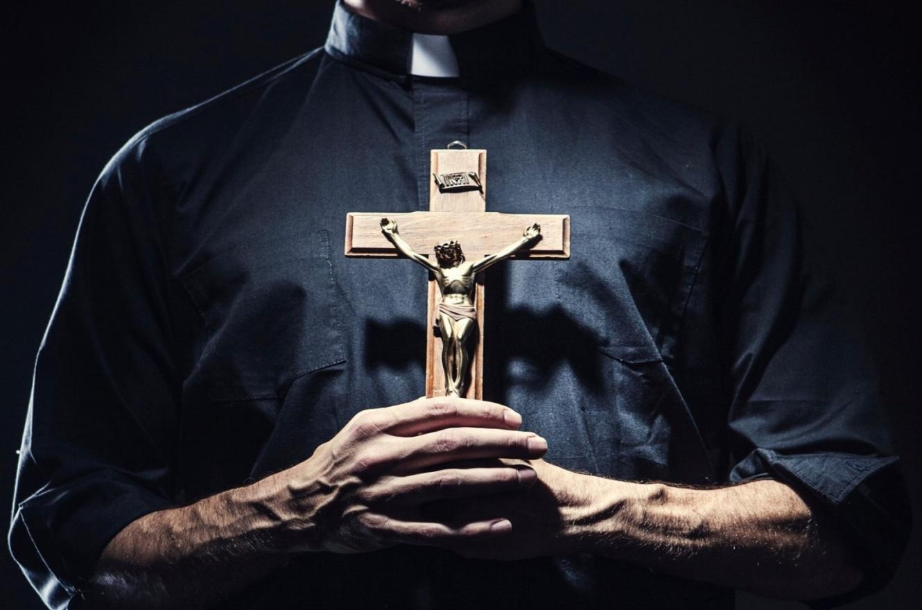 Sacerdote