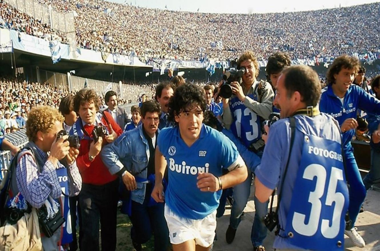 Nápoli cambiará el nombre de su estadio en homenaje a Diego Armando Maradona