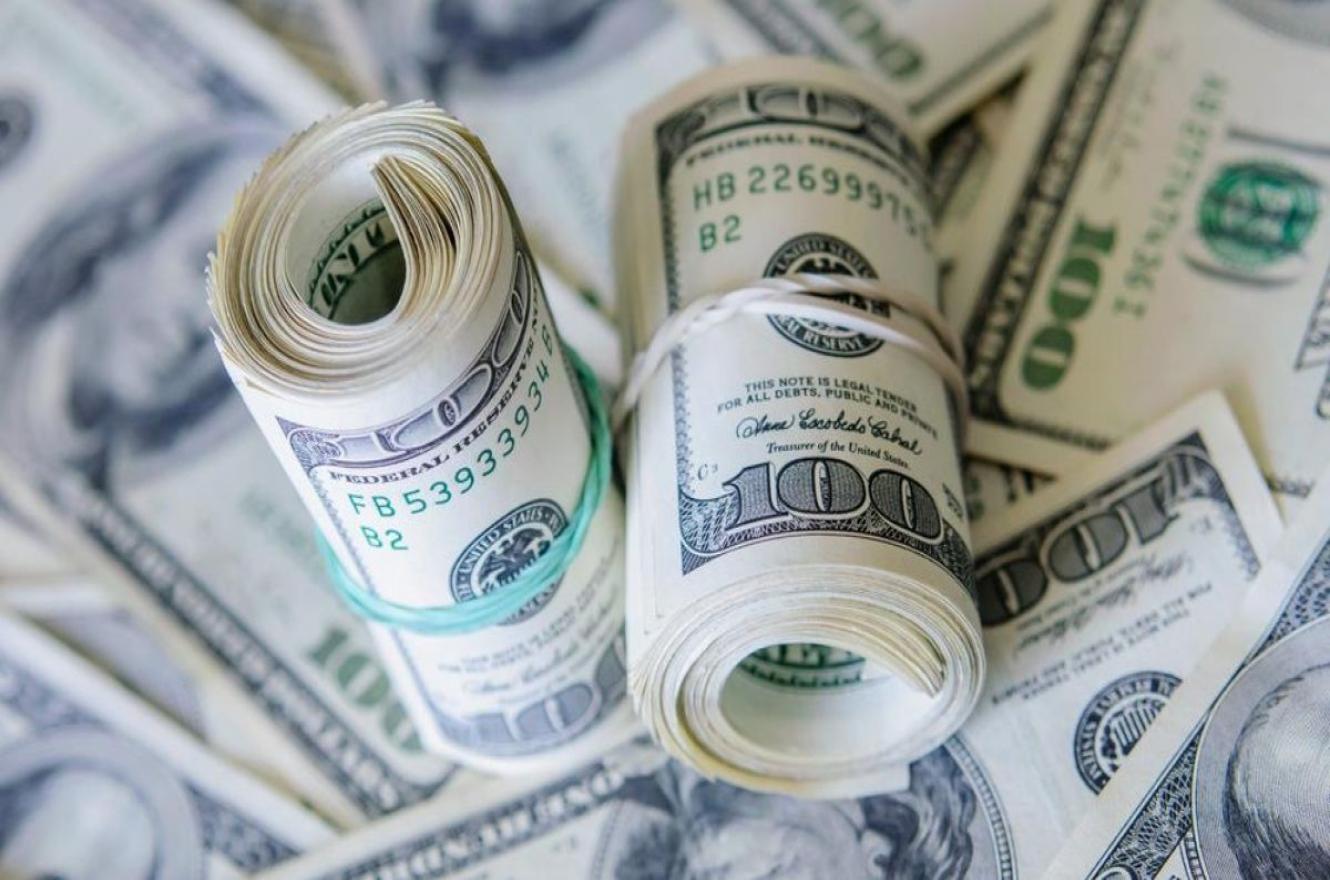 El dólar blue trepó a $ 140