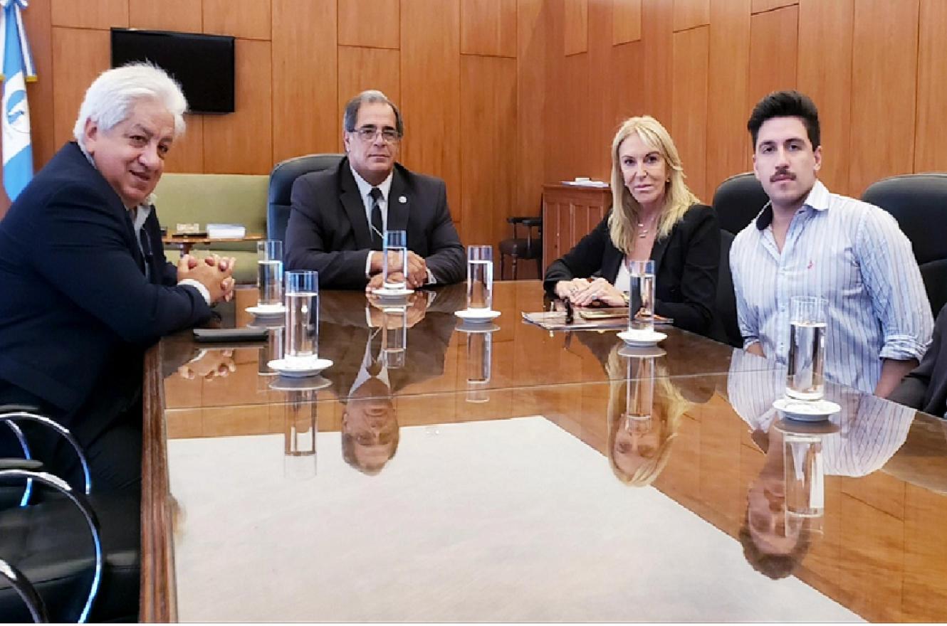 Piumato y Carbonell