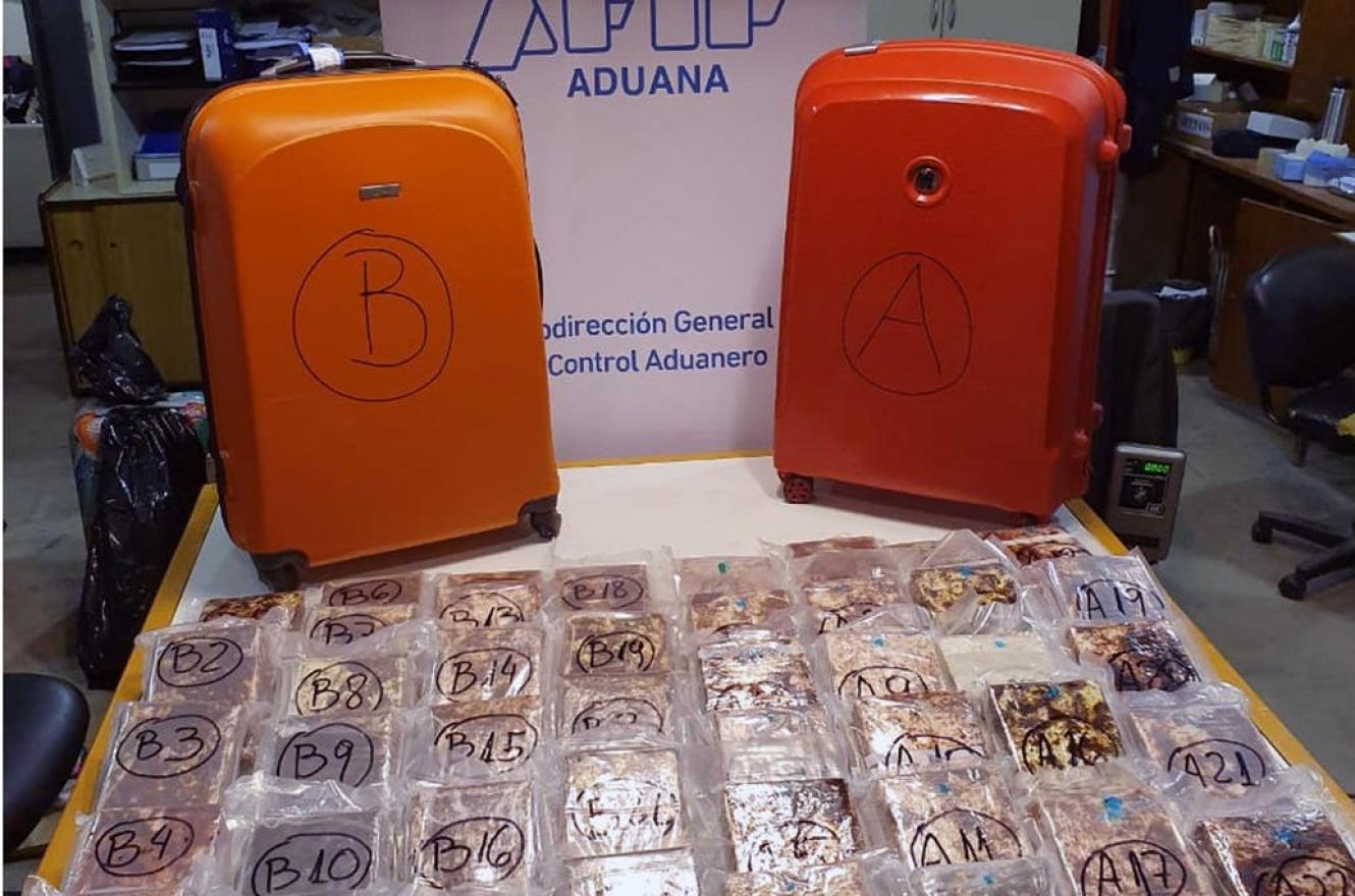 Incautaron 258 kilos de cocaína en el aeropuerto de Ezeiza