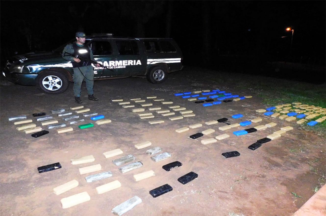 Personal dependiente del Escuadrón 10 “Eldorado” de Gendarmería Nacional incautó un total de 91 kilos con 916 gramos de marihuana.