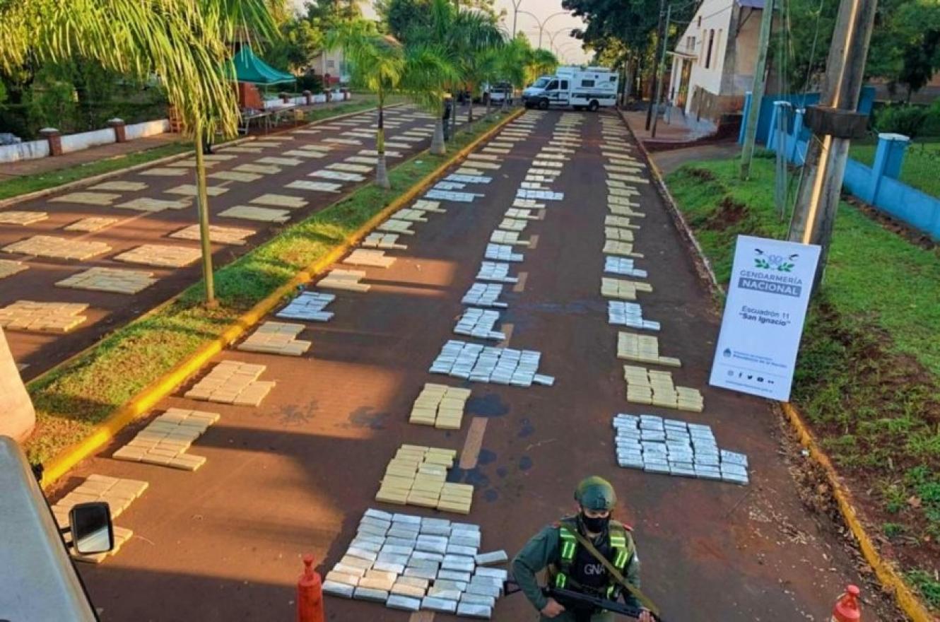 Incautaron más de 4.500 kilos de marihuana de un camión que transitaba por ruta 14
