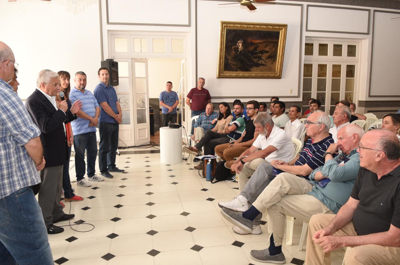 Encuentro Nacional de Dirigentes Deportivos y Sociales