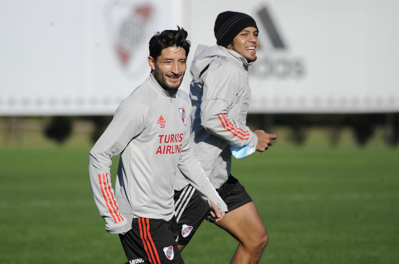 Con el entrerriano Casco, River viajará este viernes a Orlando para su pretemporada