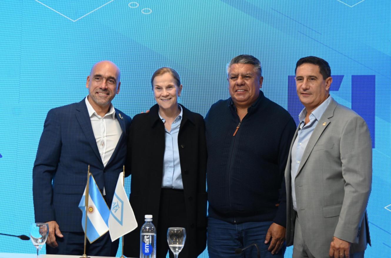 La AFA firmó un convenio para la construcción de un Complejo para el Fútbol Femenino