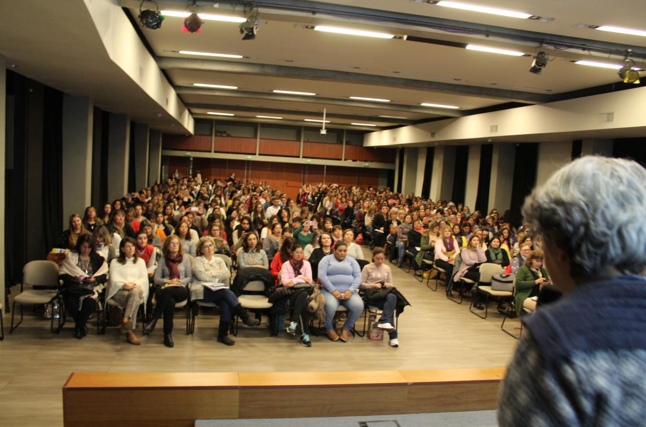 El encuentro se desarrolló en el salón auditorio de la Universidad Católica Argentina de Paraná.