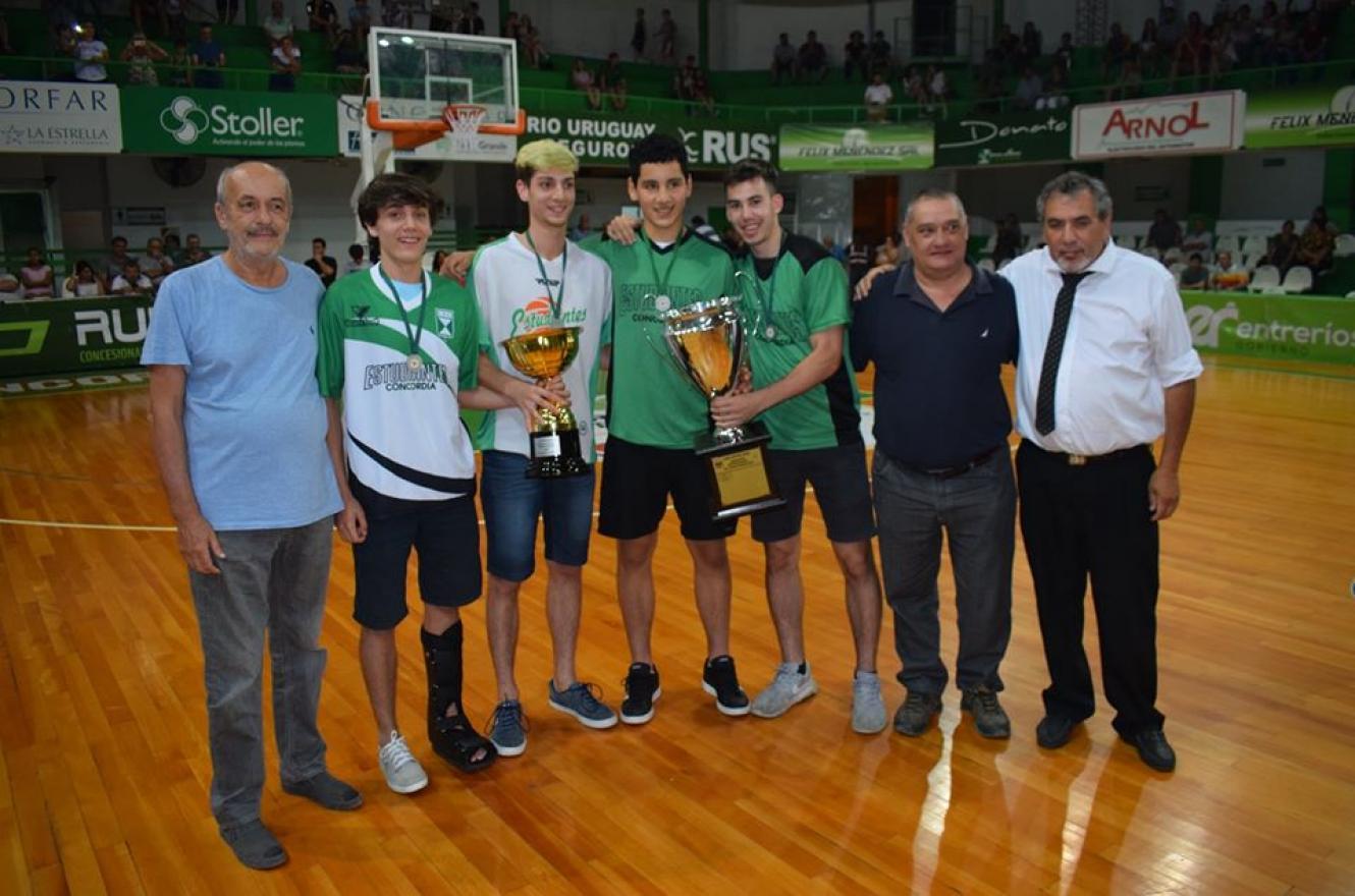 Estudiantes de Concordia recibió la Copa Entre Ríos Challenger