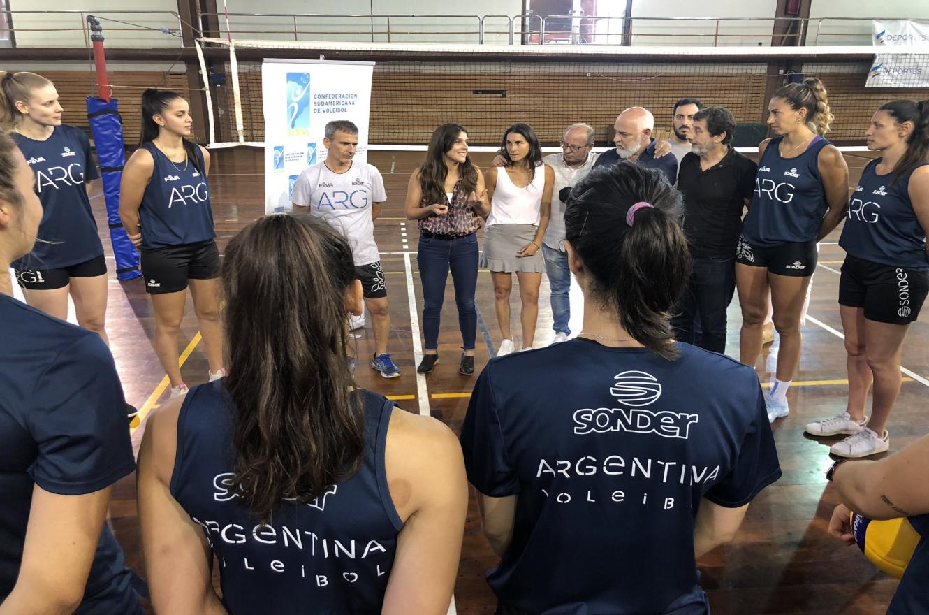 Con las entrerrianas Fresco y Michel las “Panteras” recibieron a la secretaria de Deportes