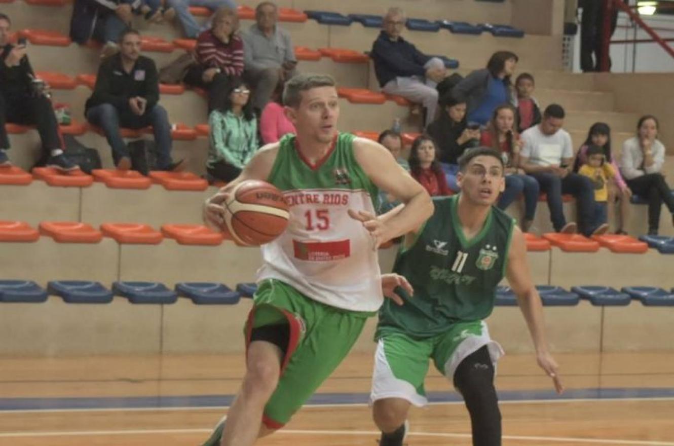 Según Julián Fernández, “hay muy buena energía en el grupo” rumbo al Argentino de Básquet