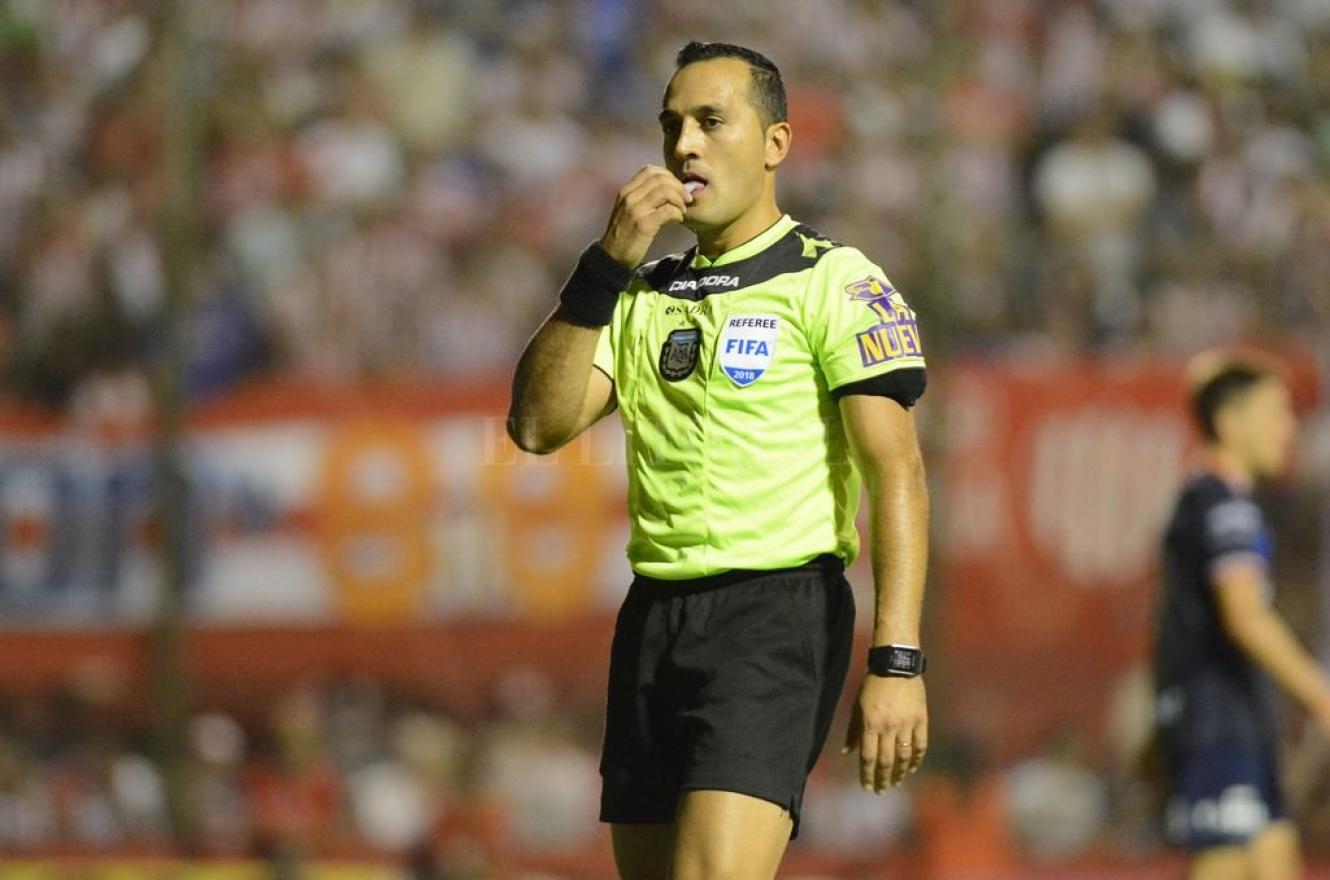 Fernando Espinoza fue designado para Argentinos-Patronato en La Paternal