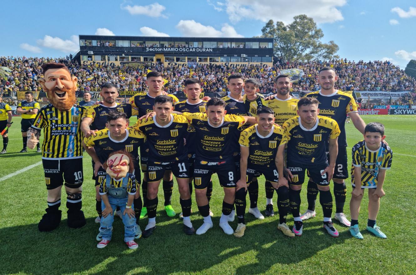 Almirante Brown jugará por el ascenso, Flandria descendió y habrá un desempate