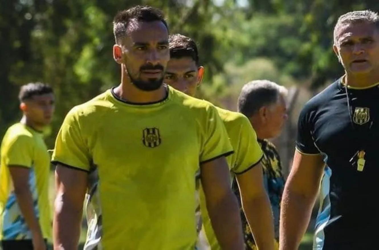 “Nunca pensé en cambiar la camiseta, prefiero la de Olimpo”, disparó Facundo Affranchino