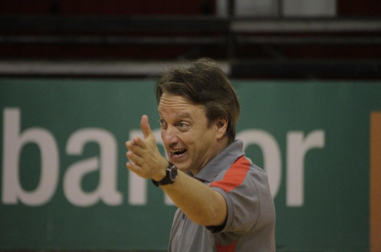 "Algún día me gustaría volver a dirigir a Instituto”, admitió el paranaense Müller