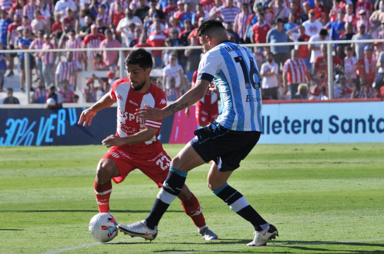 Fútbol: Unión y Racing repartieron puntos en el 15 de Abril