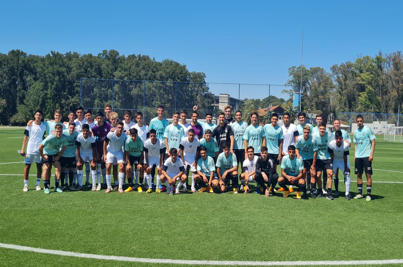 Fútbol: con el entrerriano Saralegui, la selección argentina sub 20 jugó un amistoso