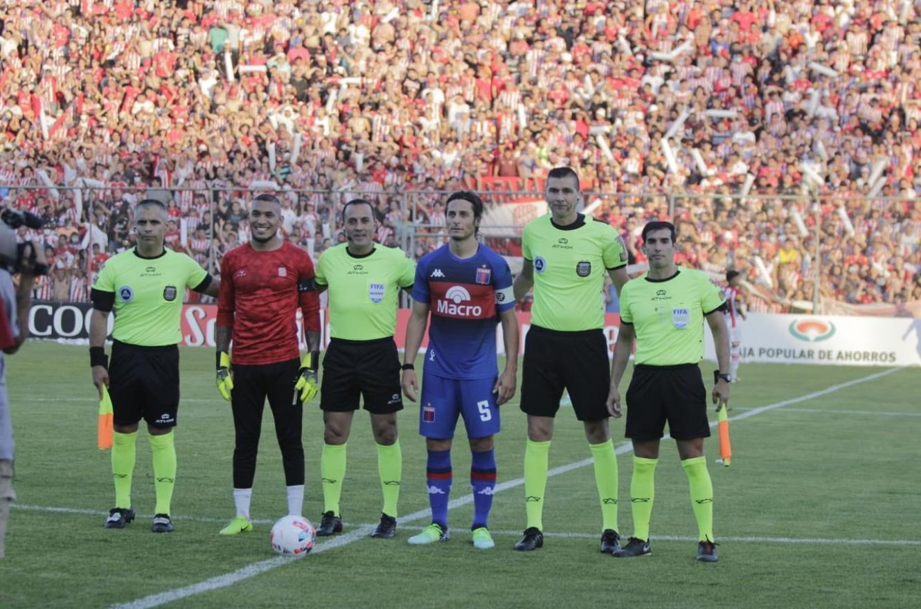Con el entrerriano Prediger, Tigre se clasificó finalista e irá por un ascenso a Primera