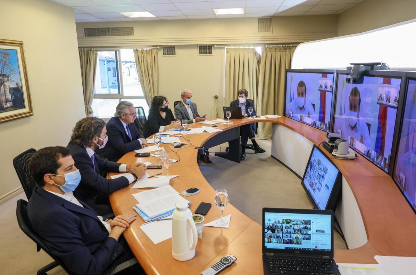 Fernández con gobernadores virtual 