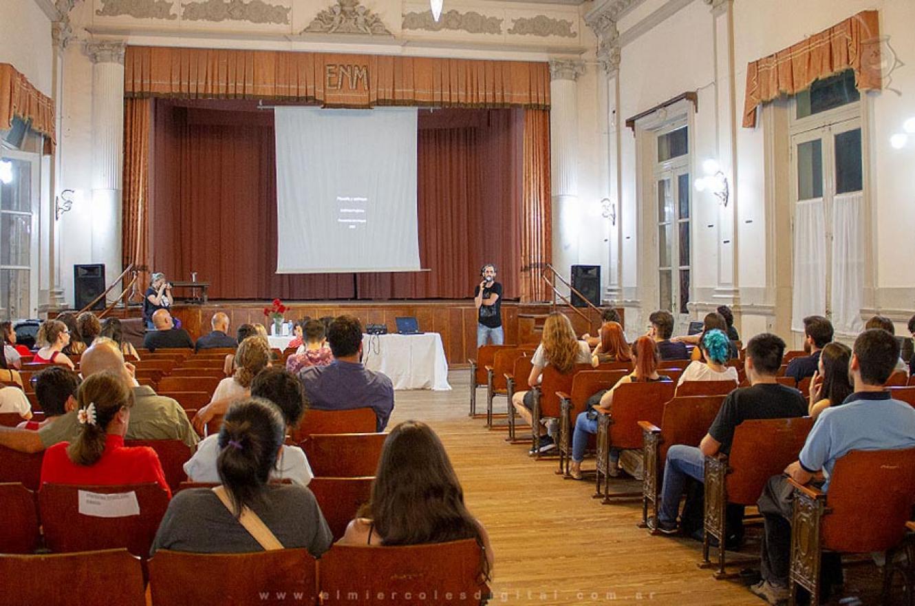 El Profesorado en Filosofía de la Escuela Normal Superior Mariano Moreno de Concepción del Uruguay, conmemoró el jueves pasado el “Día Mundial de la Filosofía”.