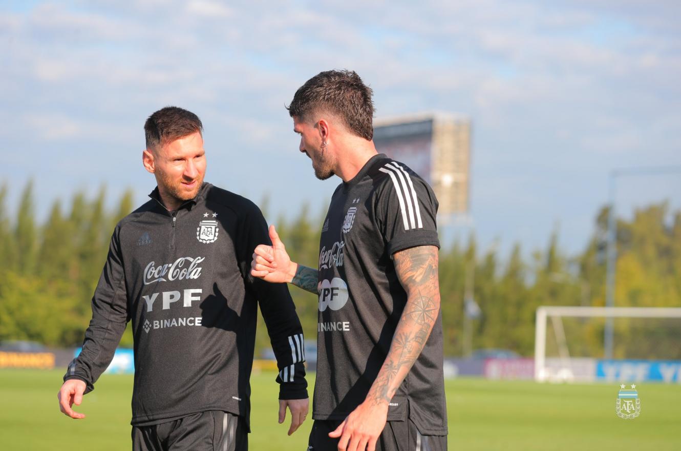 Eliminatorias: Argentina tuvo un entrenamiento abierto pensando en Venezuela