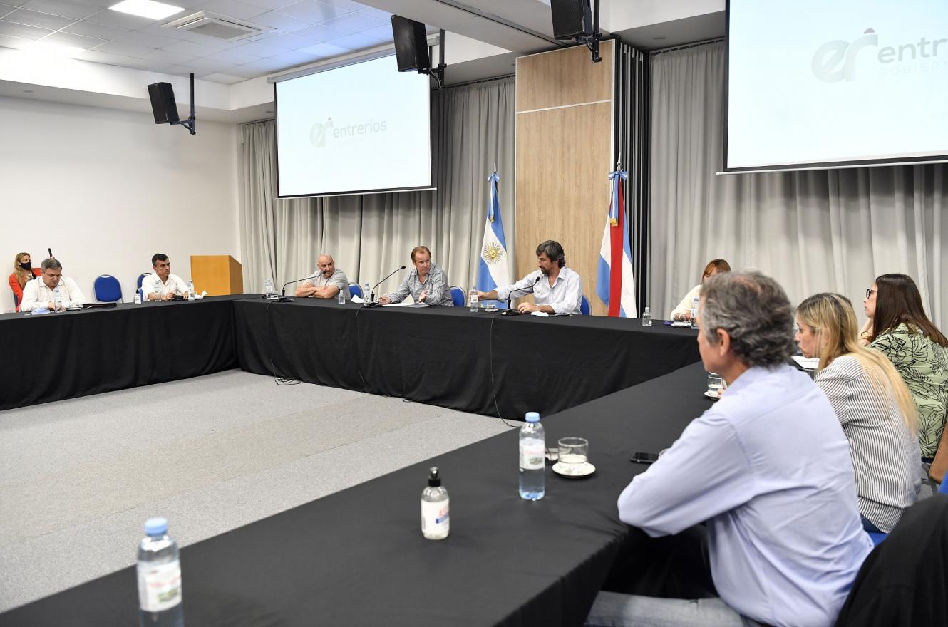 Bordet y diputados del PJ avanzaron en la agenda legislativa