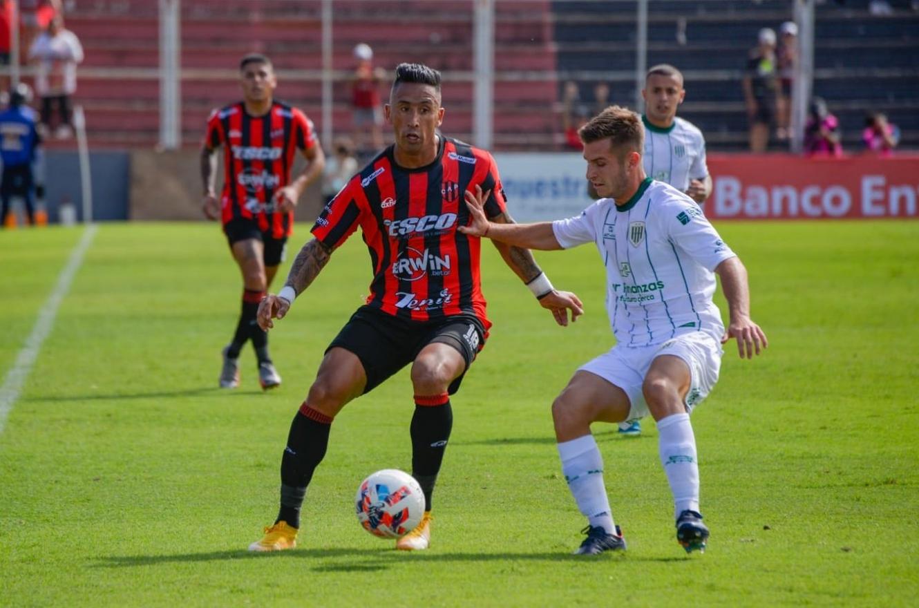 Patronato volvió a padecer su ineficacia y perdió con Banfield en el Grella