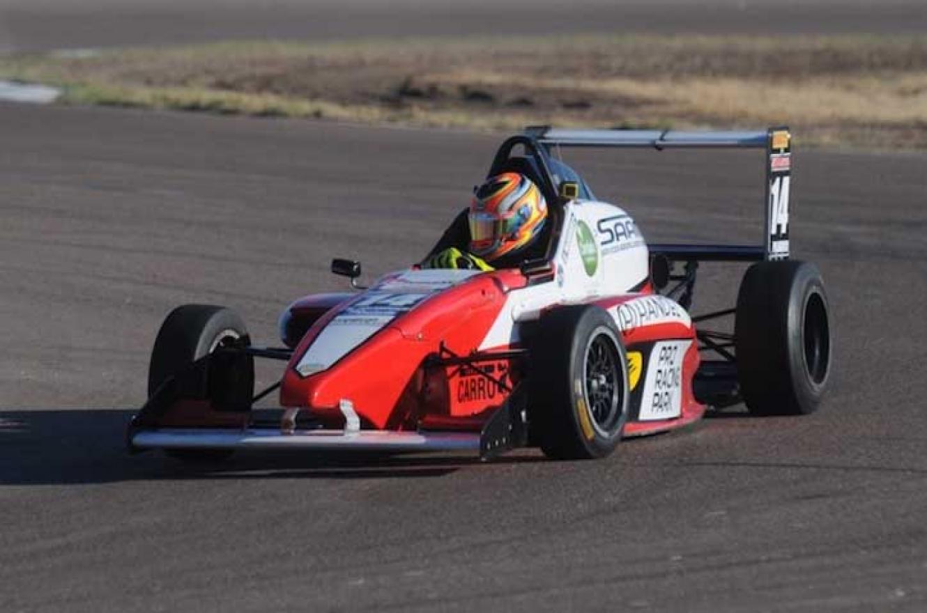 Isidoro Vezzaro probó de cara a la Fórmula Renault en el autódromo de Paraná