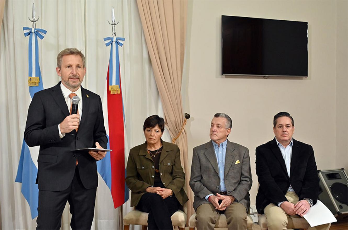 El gobernador Rogelio Frigerio extendió por decreto el congelamiento del componente provincial de la factura de la luz.