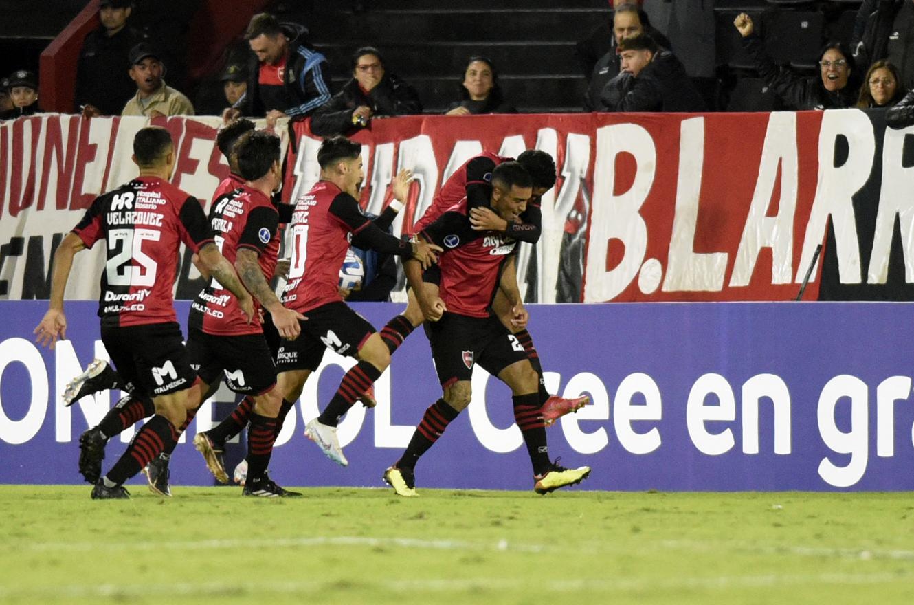 Newell’s venció a Blooming y sigue con puntaje ideal en la Copa Sudamericana