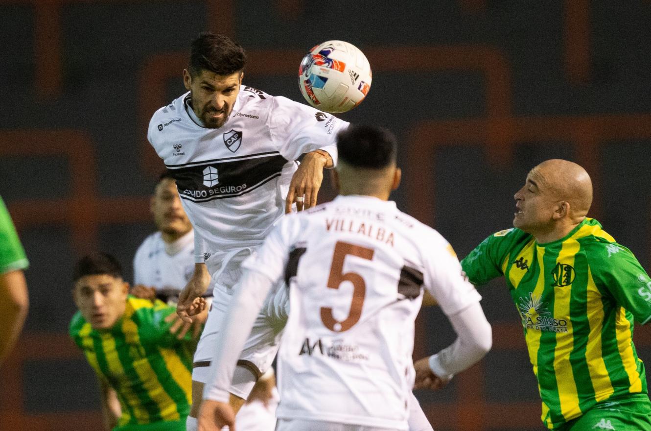 Liga Profesional de Fútbol: Aldosivi y Platense igualaron en un duelo de opuestos