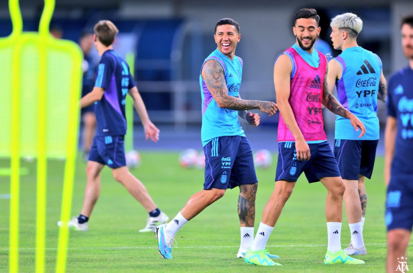 Fútbol: a la espera de Julián Álvarez, la selección argentina entrenó en Beijing