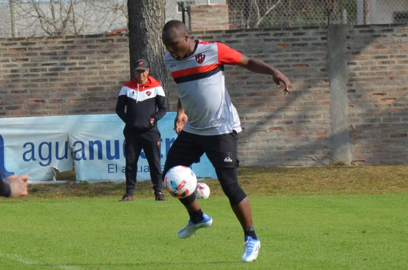 Con Nievas, Batalla y Barolín como novedades, Patronato viajó para enfrentar a Banfield