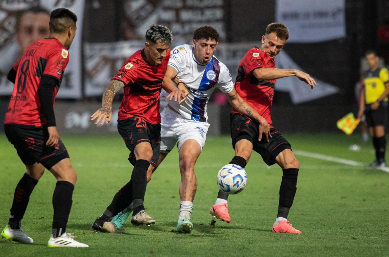 Platense se reencontró con el gol y ganó sobre el final ante Godoy Cruz