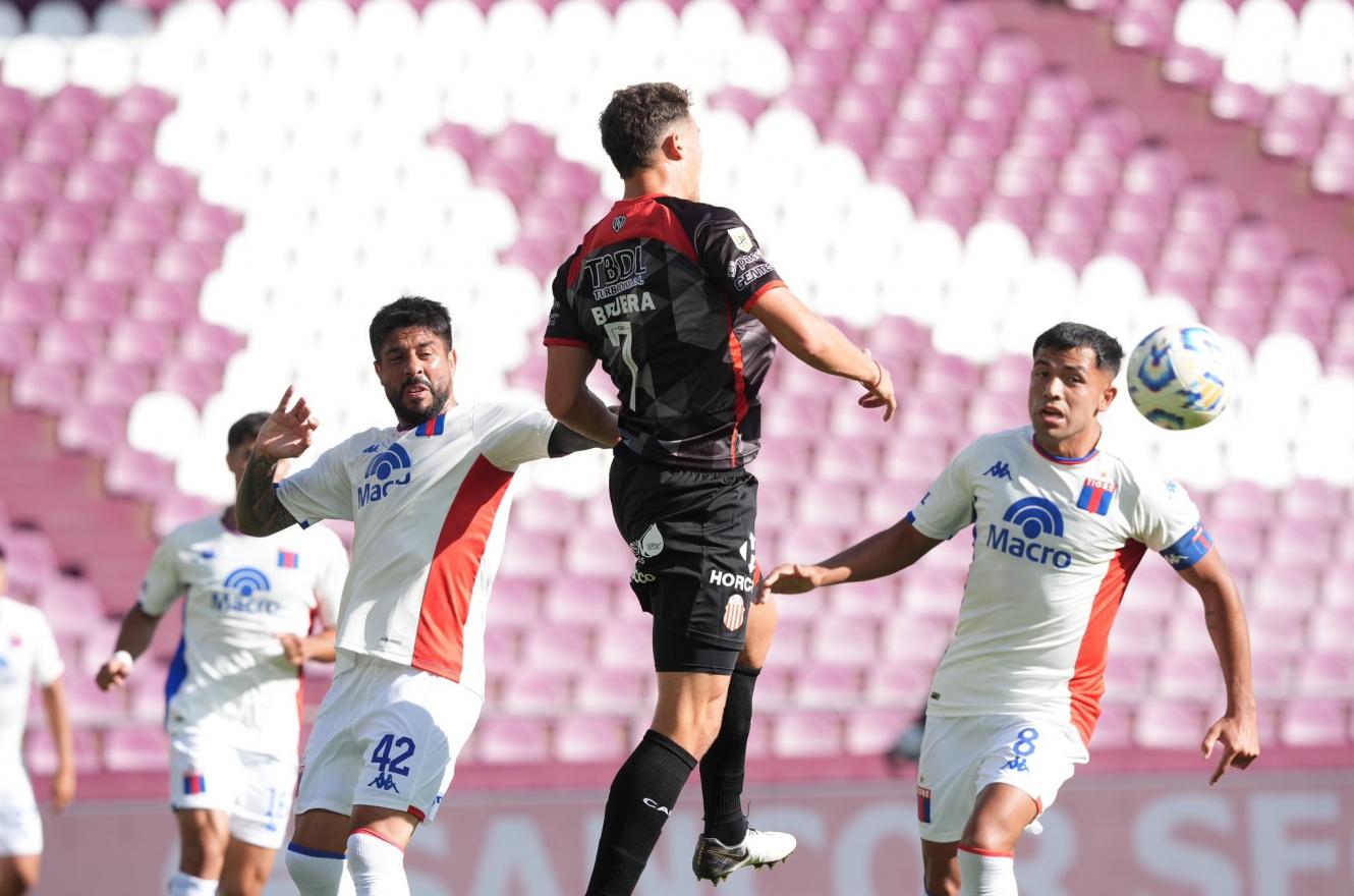 Fútbol: Barracas Central y Tigre igualaron con el marcador en silencio