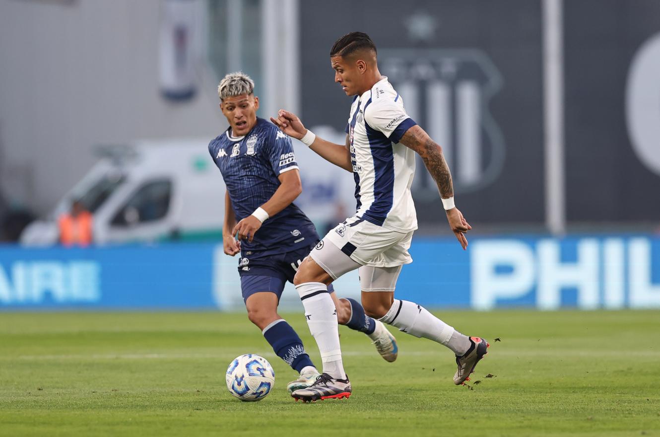 Talleres le ganó un duelo directo a Huracán y es el nuevo escolta de Vélez