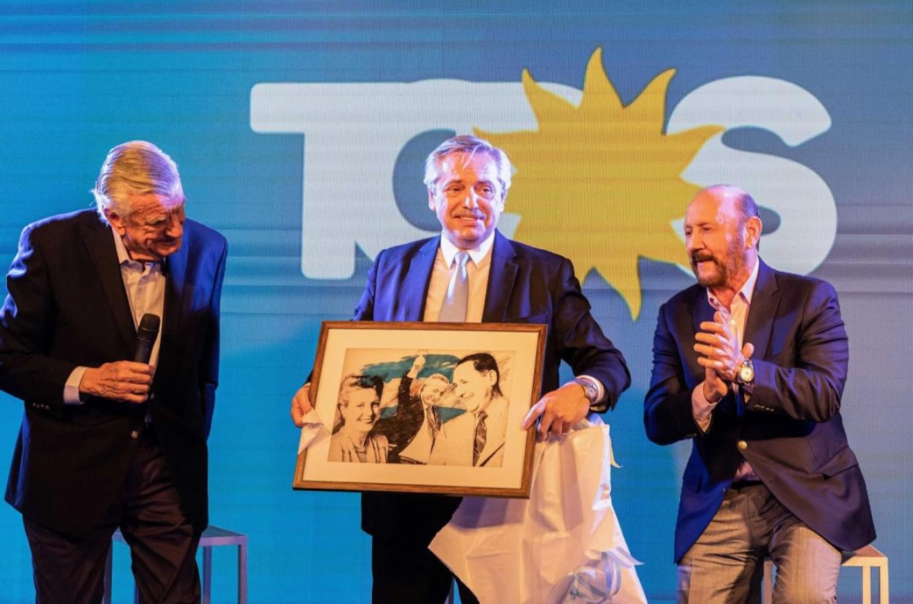 Gioja se despidió de la presidencia del PJ, que asumirá Alberto Fernández