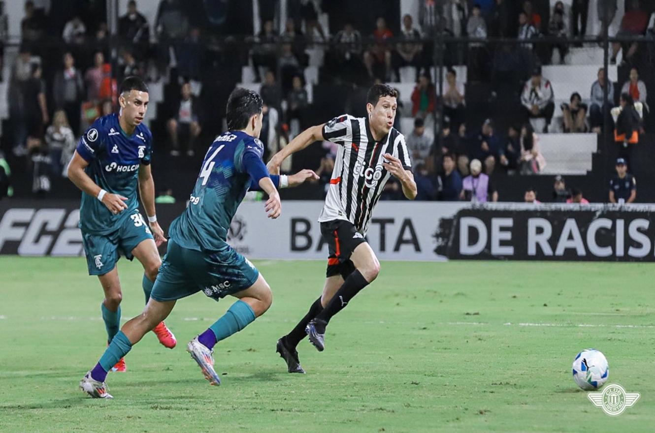 Copa Libertadores: Talleres perdió con Libertad en Asunción y complicó su panorama