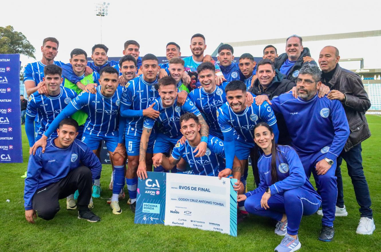 Godoy Cruz goleó a El Porvenir y será rival de Independiente en la Copa Argentina